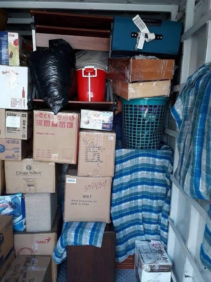 Mudanza cargada en camión 1